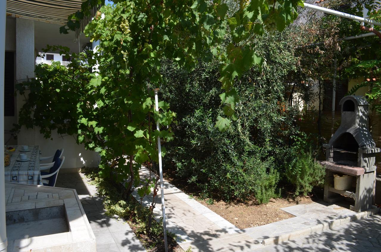 Apartments Sersic Baska I Exterior foto